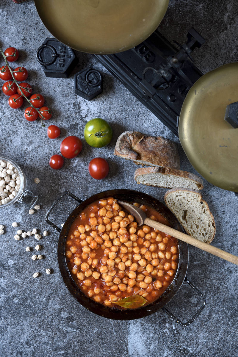 Garbanzos con tomate