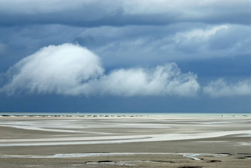 estran et nuages à St-Jacut-de-la-Mer