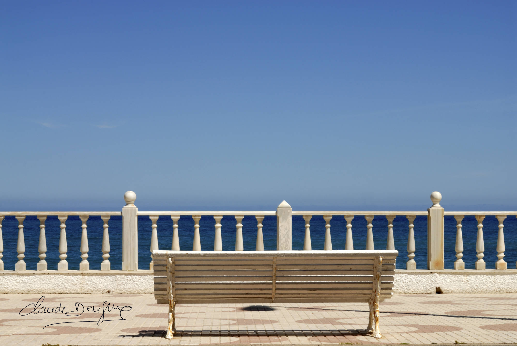 banc sur le Paseo del Malecón à Garrucha